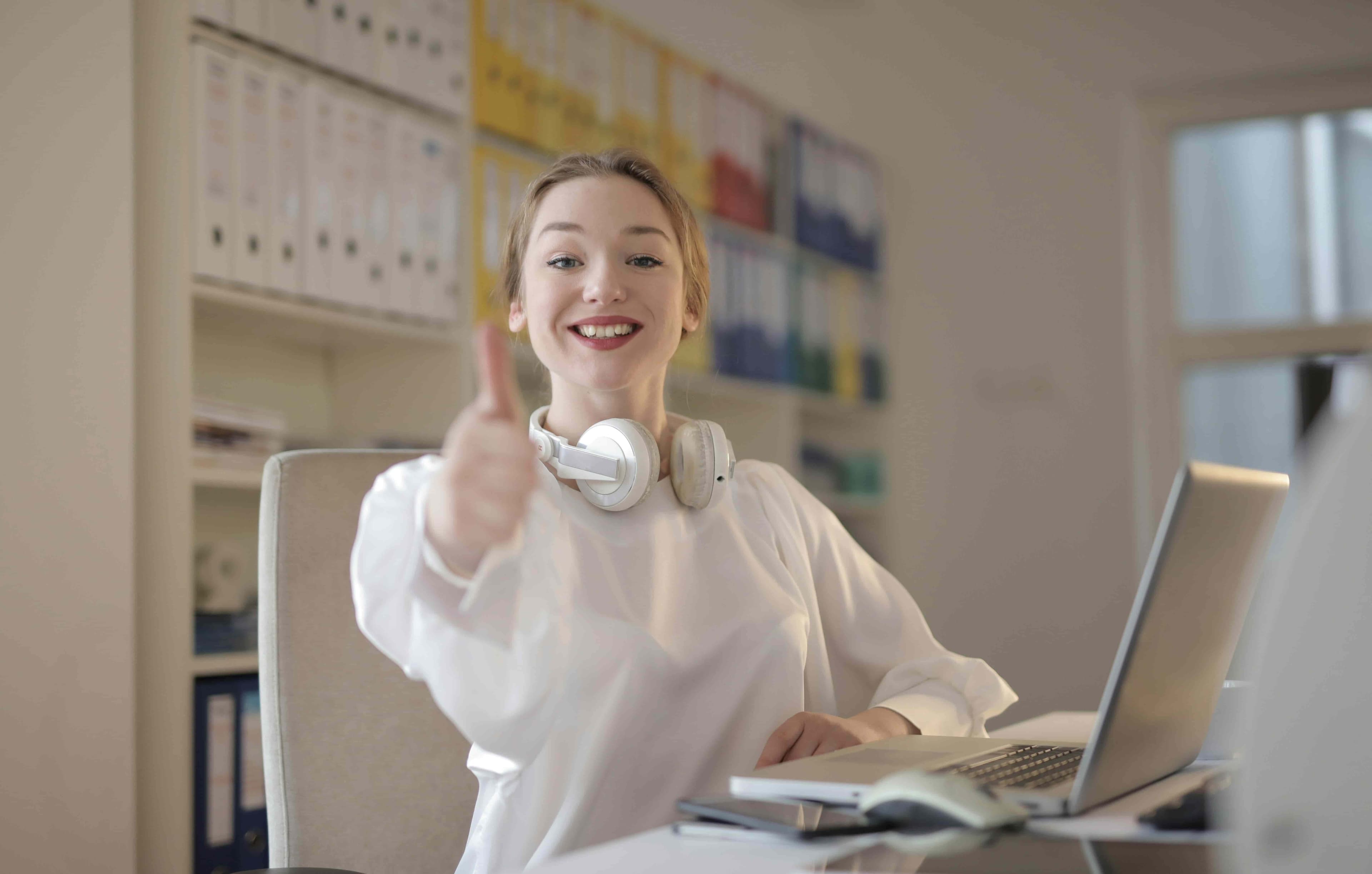Woman giving a thumbs up